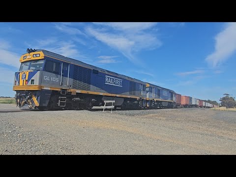 7922V SCT up "Dooen Express" (GL105+GL102, 36W), Dooen to Melbourne, 1045, 24/11/25, Murtoa West VIC