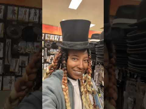 Dia em uma loja de Halloween e Walmart 🤦😱