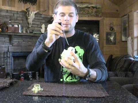 Aladdin Oil Lamp :  How to change your wick