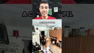 TIRANDO DE OUVIDO 01