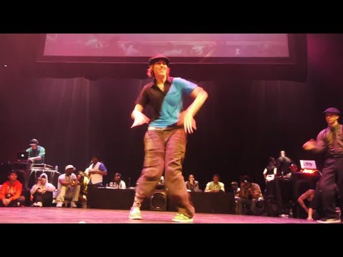 Locking Top 16: Treklock vs Quantalock | Bust A Move 2011 | Funk'd Up TV