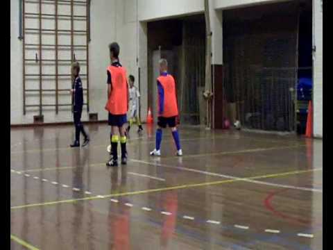 Reiger Boys E1, training in de zaal. (09-01-2010)