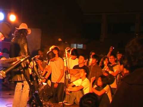 Rama Satria & the Electric Mojos "Tin Pan Alley (part 1)" live at Nge-Blues in Campus, Maranatha