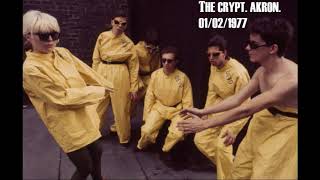 Devo -  Secret agent man (The Crypt. Akron. 01/02/1977)