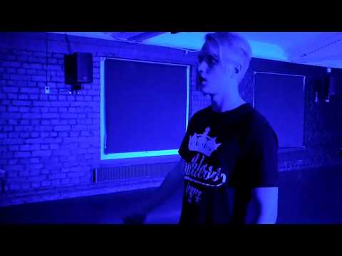 J-ÖYSKY - PIMEEMPIPUOLI