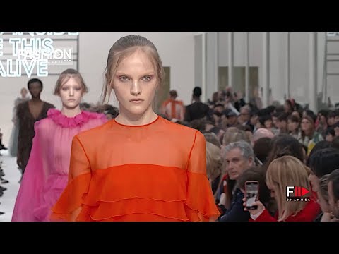 VALENTINO Fall 2019 Paris - Fashion Channel