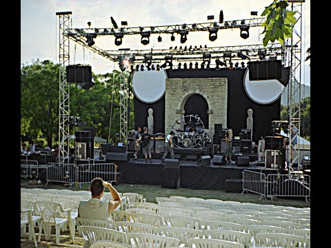 Jeff Beck « Behind the Veil » live 07/18/2001, inspired outdoor performance, beefy old sound.