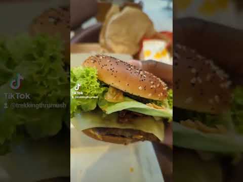 McDonald's Aeroporto de Frankfurt na Alemanha #viral #love #travel #trending #travelvlog #foodblogger