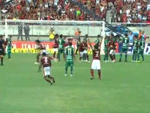 Golaço de falta de Ronaldinho Gaúcho - Flamengo 1 x 0 Boavista [27/02/11]