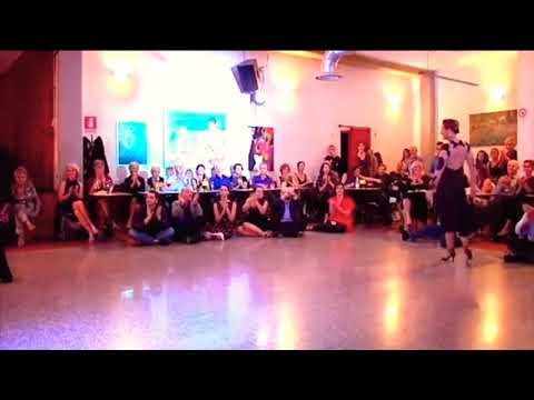 Roberto Herrera con Laura Legazcue Mendez - Entre tu Amor y mi amor