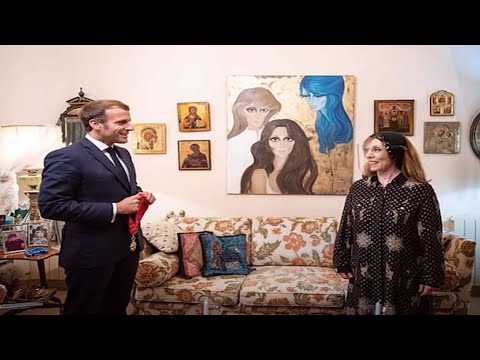 جارة القمر تكرم بوسام فرنسي