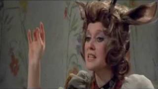 Отрывок из фильма "Мама". Песня о маме (на румынском языке)