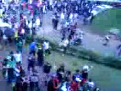 BRIGA NO ANIME DREAMS 2010 *CENAS FORTES*