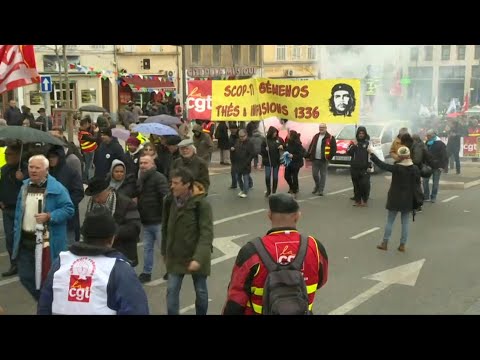 French unions protest against pension reform in Marseille, call for gender equality | AFP