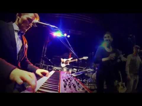 Which cake would you prefer by the ocean?