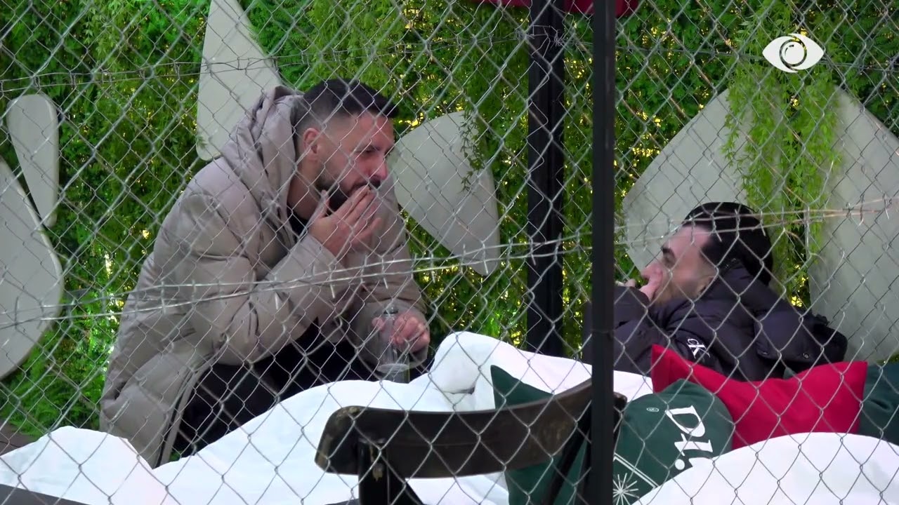 “Më ka ardhur në majë të hundës duke e mbajtur dhe s’ma di për nder…”/ Miri aleancë me Kristin?