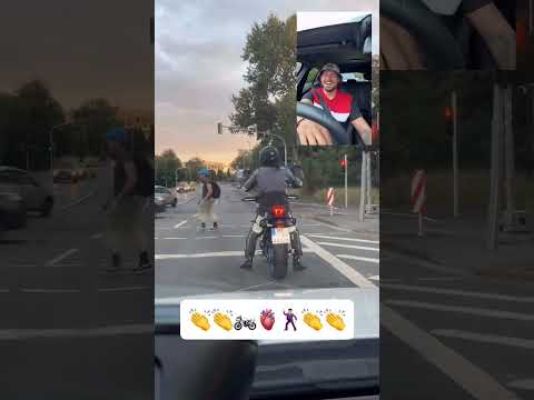 MÜZİĞİ DUYUNCA DAYANAMAYANLAR 😄 #automobile #motovolgger #cfmoto #manavgat #bikelife #biker