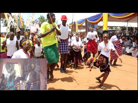 Aba karamonja basanyusiza Kyabazinga kumatikirage ago 9.Bamuzinide amazina eno ngabamuwana.