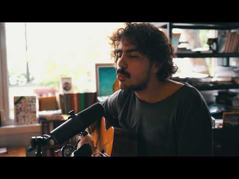 Batuhan Polat - Yaşıyor Muyuz Biz? // KİTAPÇI