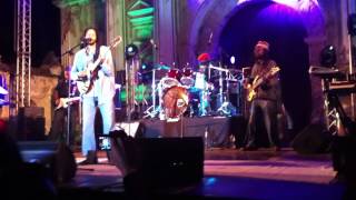 Julian Marley - On The Floor (Live in Antigua Guatemala, Guatemala)