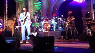Julian Marley - On The Floor (Live in Antigua Guatemala, Guatemala)