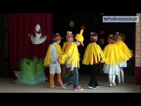 Inscenizacja "Brzydkiego kaczątka" zwieńczeniem "Andersenady 2013"