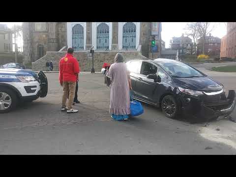 Boston police respond to accident at Bowdoin and Quincy Street