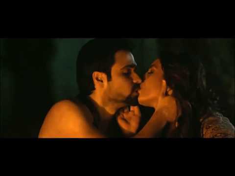 Huma qureshi \u0026 Emraan Hashmi hottest kissing scene