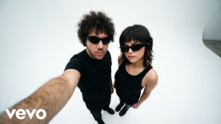 Download lagu Selena Gomez & Benny Blanco - Dream mp3