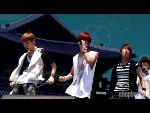110528 SHINee (Taemin focus) "Lucif3r" fancam @ Walking Festival (3rd ver)