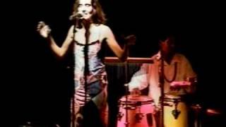 Adriana Capparelli - &quot;O Cavaleiro e os Moinhos&quot; (Duda Neves - drums)