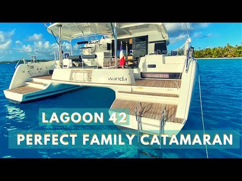 SOLD: Are you looking for the perfect catamaran for a family cruise in Tahiti ?