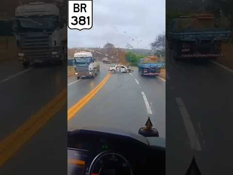 Acidente na BR 381 em São Gonçalo do Rio Abaixo MG