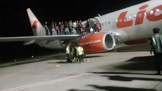 Download lagu Teriakan 'Bom' Bikin Para Penumpang Pesawat Lion Air di Bandara Supadio Panik mp3