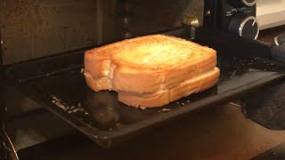 How to Make a Grilled Cheese Sandwich Using Toaster Oven