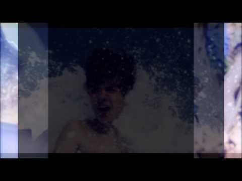 Justin...SHIRTLESS || Take It Off. {200+ subs!!}