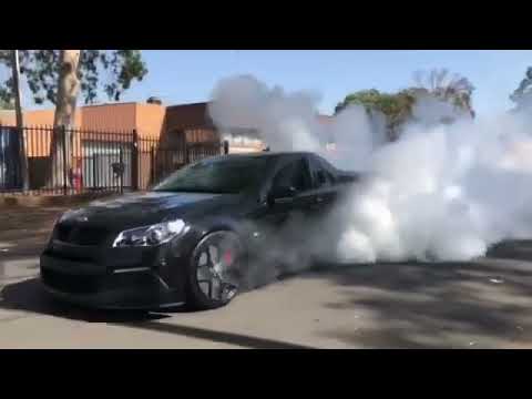 Blown HSV VF Maloo Burnout