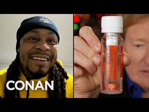 コナンがマーショーン・リンチのリカバリードリンクを試してみた - CONAN on TBS (Conan Tries Marshawn Lynch’s RECOVERY Drink - CONAN on TBS)
