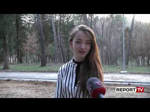 Libri dhe aktiviteti fizik të lëna mënjanë/ Të rinjtë: Koha e lirë në kafe apo internet