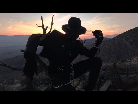 DeLorean Black - It Girl