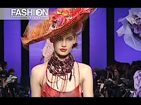EMANUEL UNGARO Haute Couture Spring 2003 Paris - Fashion Channel