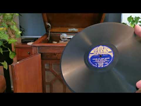 Kicking The Gong Around ~ Roy Fox His Band Al Bowlly Gonella ~ Super Royal Gramophone ~ Decca 78rpm