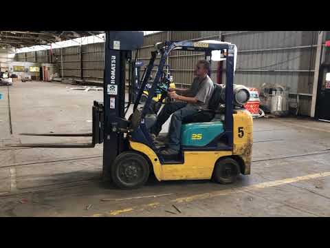 Lot 1 Komatsu FG25STLP-12 4 Stage Mast Propane Forklift For Sale