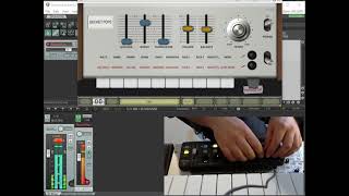 Video thumbnail for Bucket Pops + X-Touch Mini by Björn Arlt (Full Bucket)