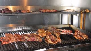 preview picture of video 'Grilled Beef - Asado Argentino'