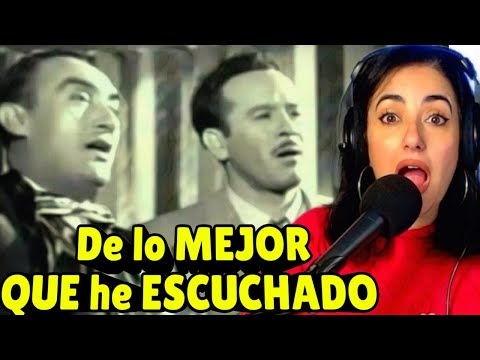 🔴LA NEGRA NOCHE REACTION - PEDRO INFANTE y PEDRO VARGAS| Vocal coach reaction & analysis (subtitles)