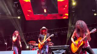 Download lagu HEY JACKY — BOOMERANG Feat GUGUN BLUES SHELTER (Extravaganza) Live at PESTAPORA 2024 mp3