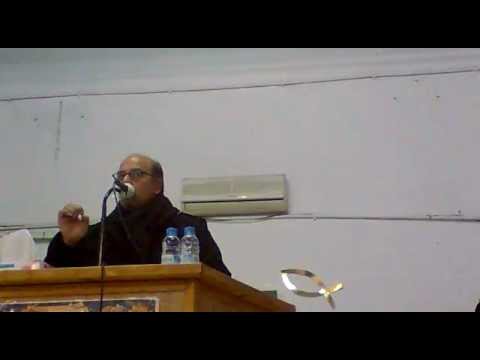 pastor luis en la iglesia de la paz