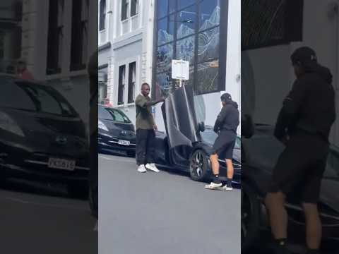 Navigating Public Encounters Israel Adesanya’s Street Confrontation Highlights Respect and Safety