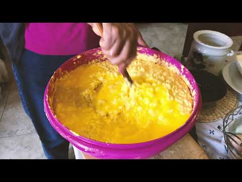 How to make humitas (Ecuadorian Dish)